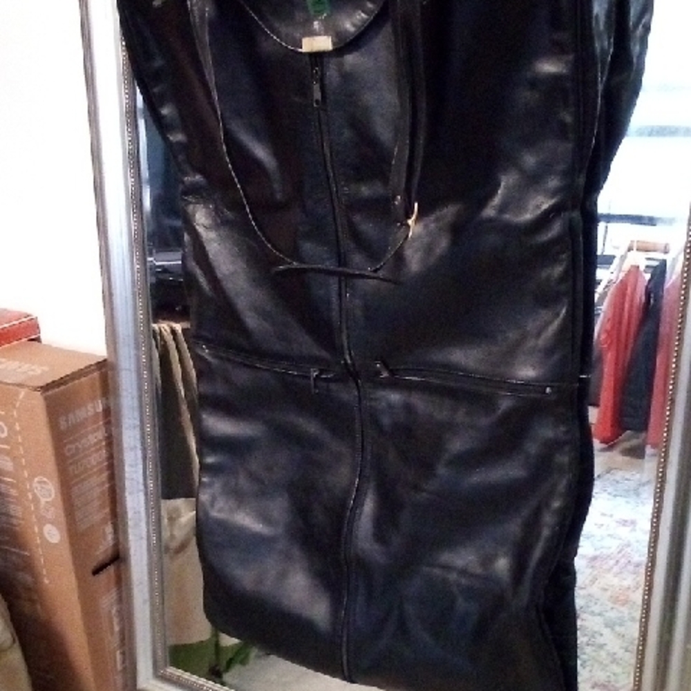 Black Cow Leather Strong Garment Bag